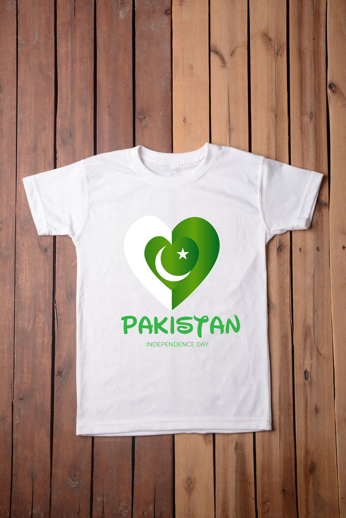 Graphic Design T-Shirt (Pakistan Independence Day)